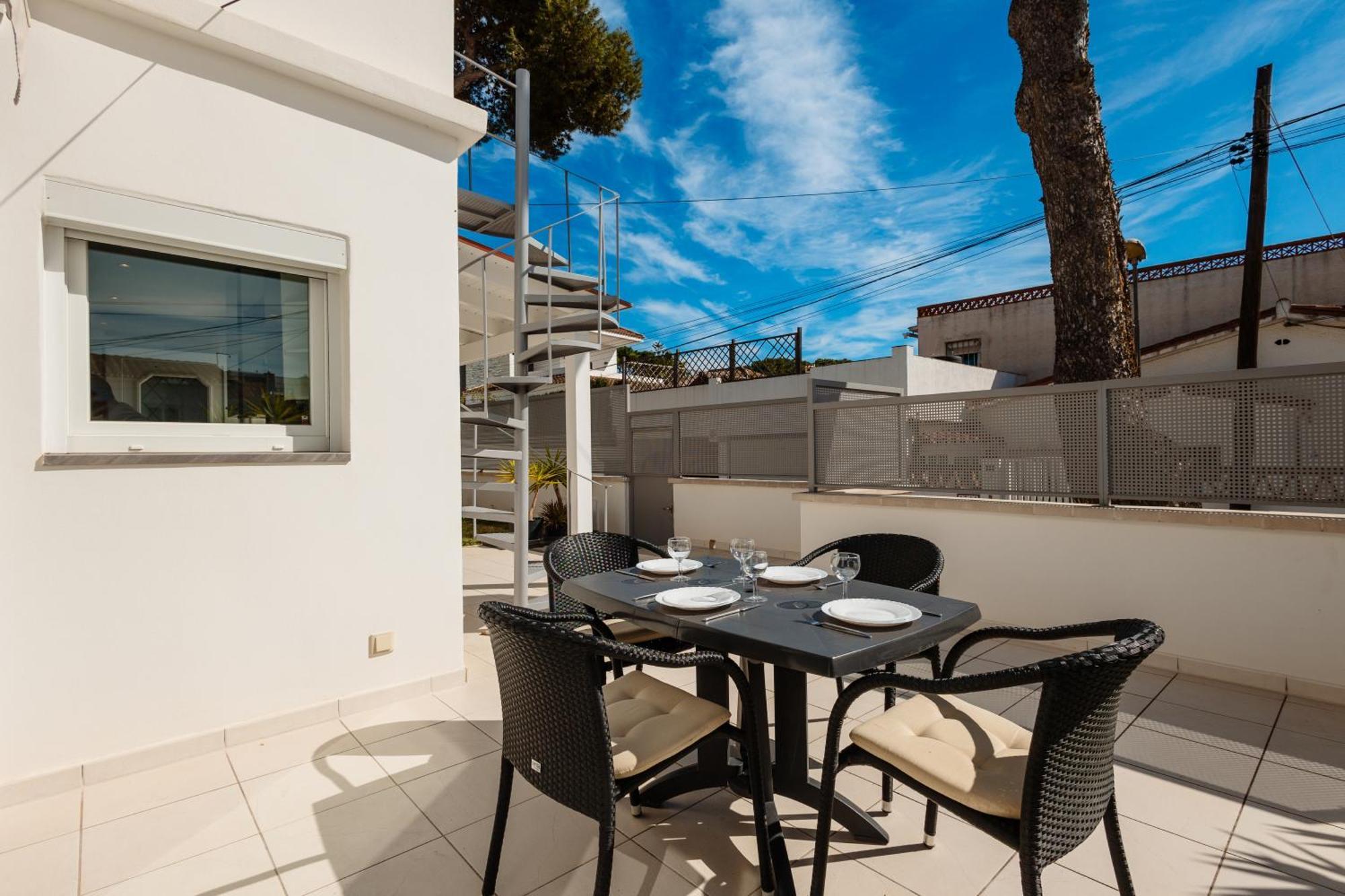 House At The Beach In Costabella, Marbella Bagian luar foto
